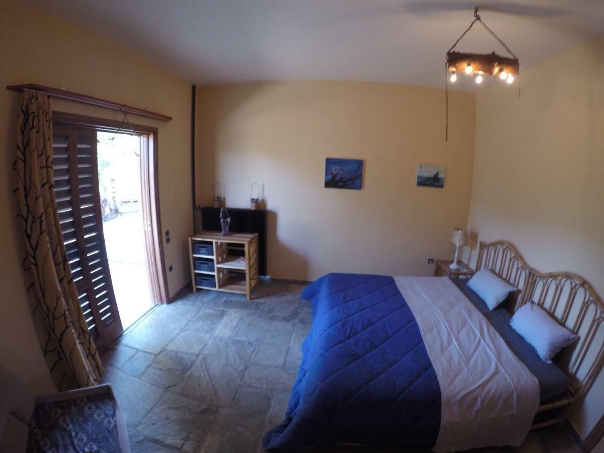 Relax In 'Crazy Farm' Villa Asprokhorion Ngoại thất bức ảnh